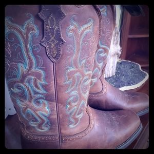 Ladies boots
